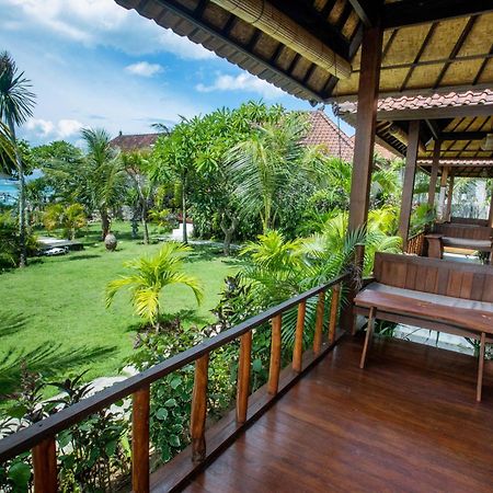 D'Muncuk Huts Lembongan Hotell Exteriör bild
