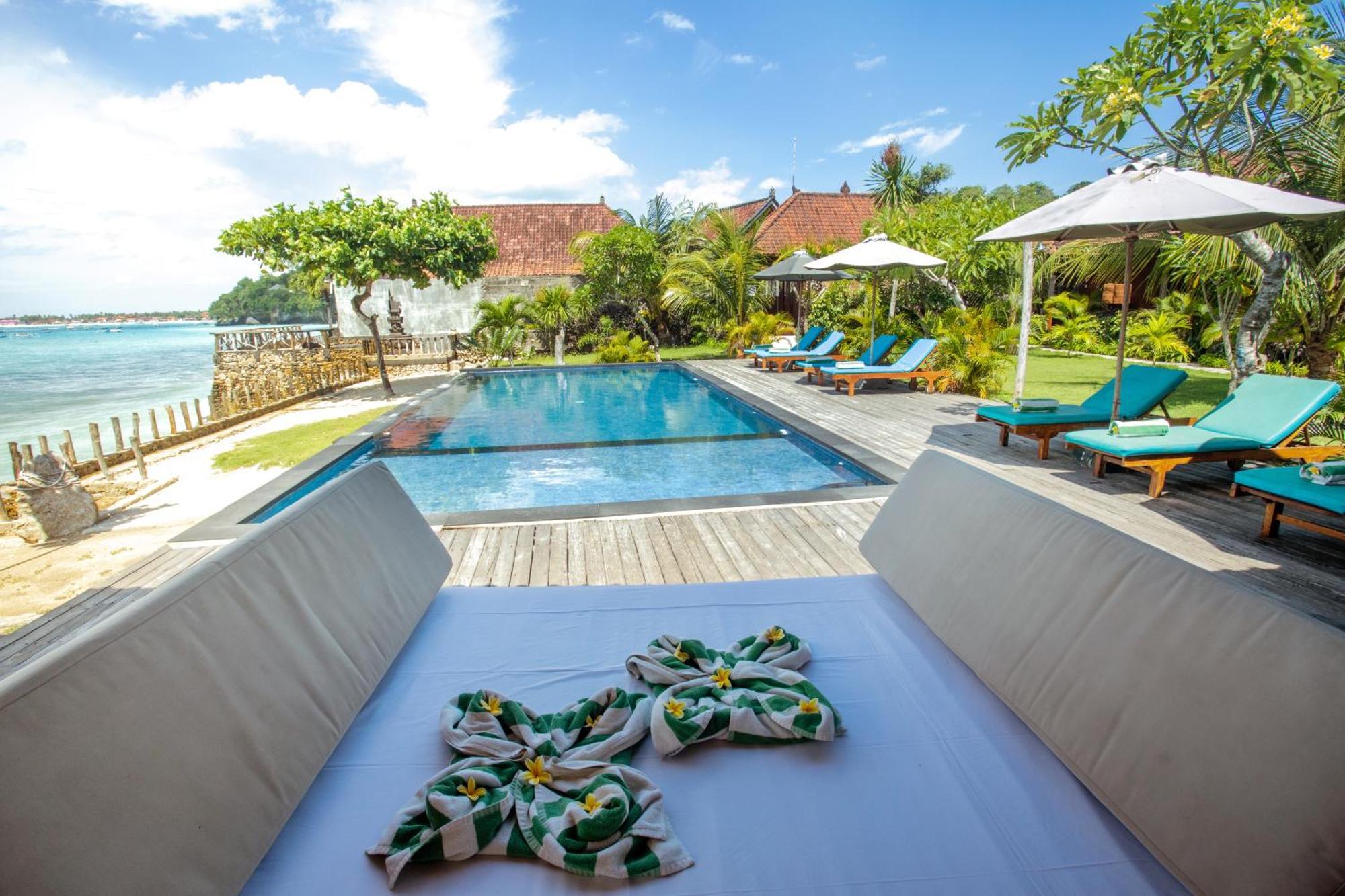D'Muncuk Huts Lembongan Hotell Exteriör bild