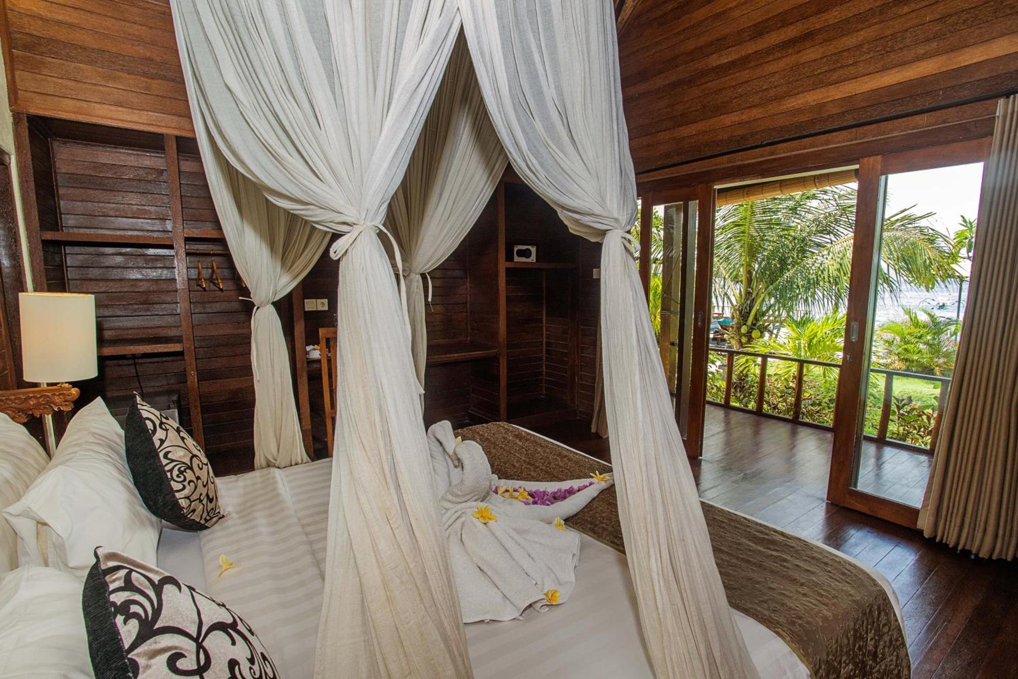 D'Muncuk Huts Lembongan Hotell Exteriör bild