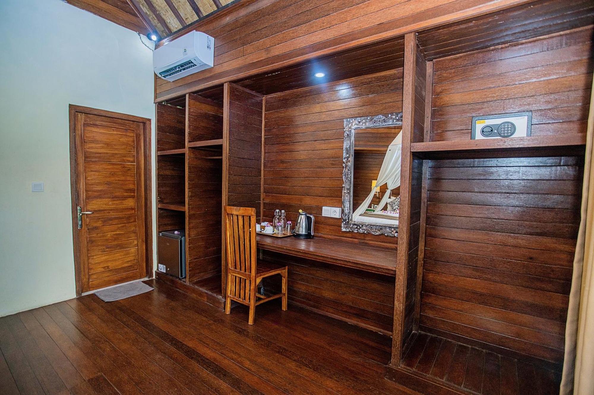 D'Muncuk Huts Lembongan Hotell Exteriör bild