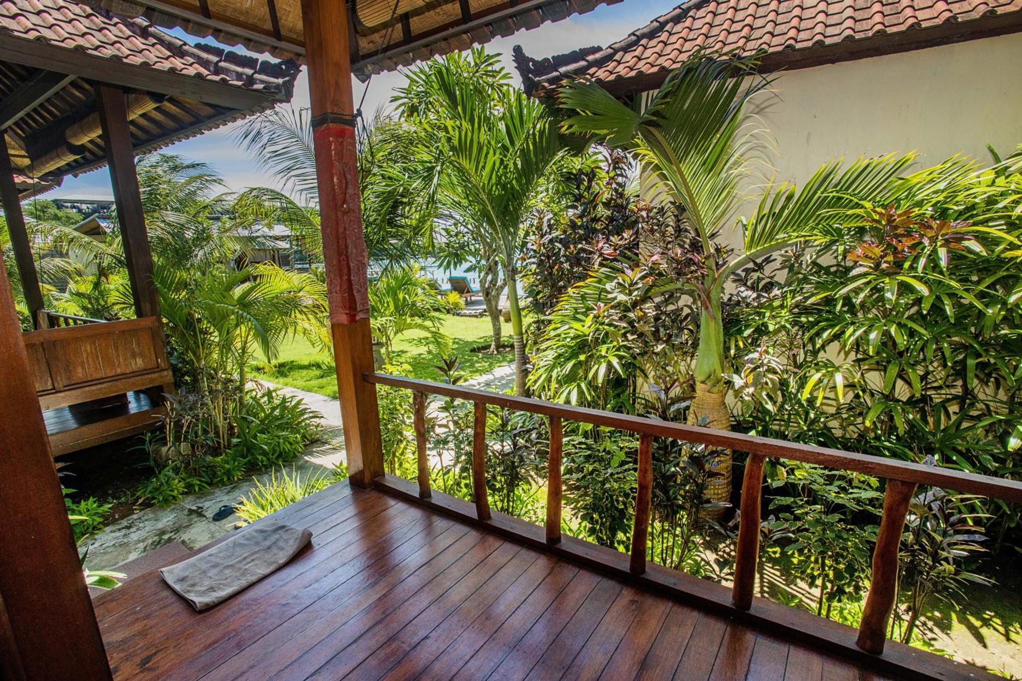 D'Muncuk Huts Lembongan Hotell Exteriör bild