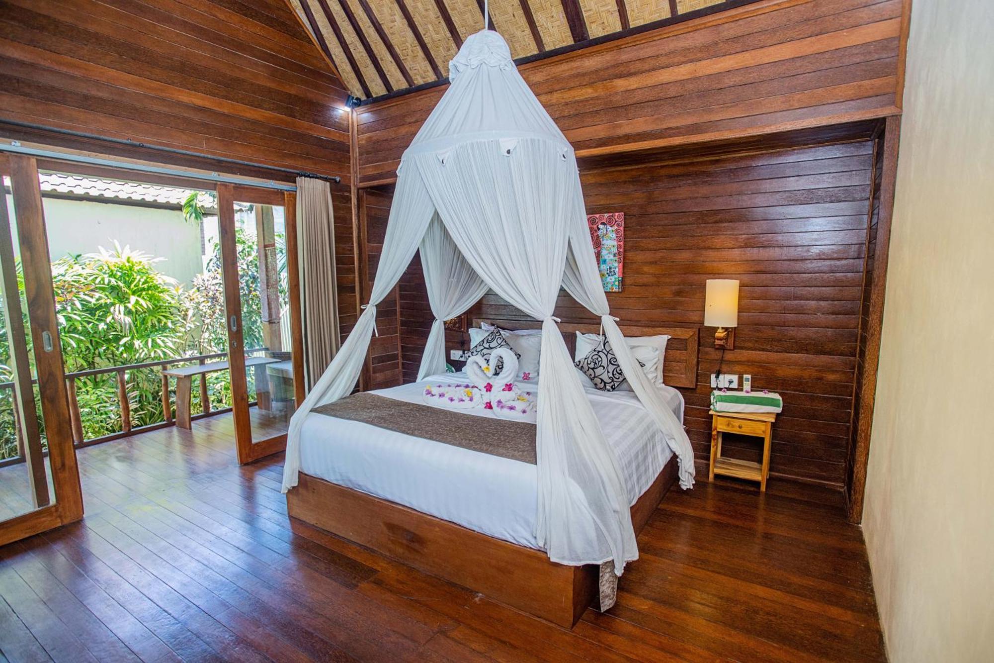 D'Muncuk Huts Lembongan Hotell Exteriör bild